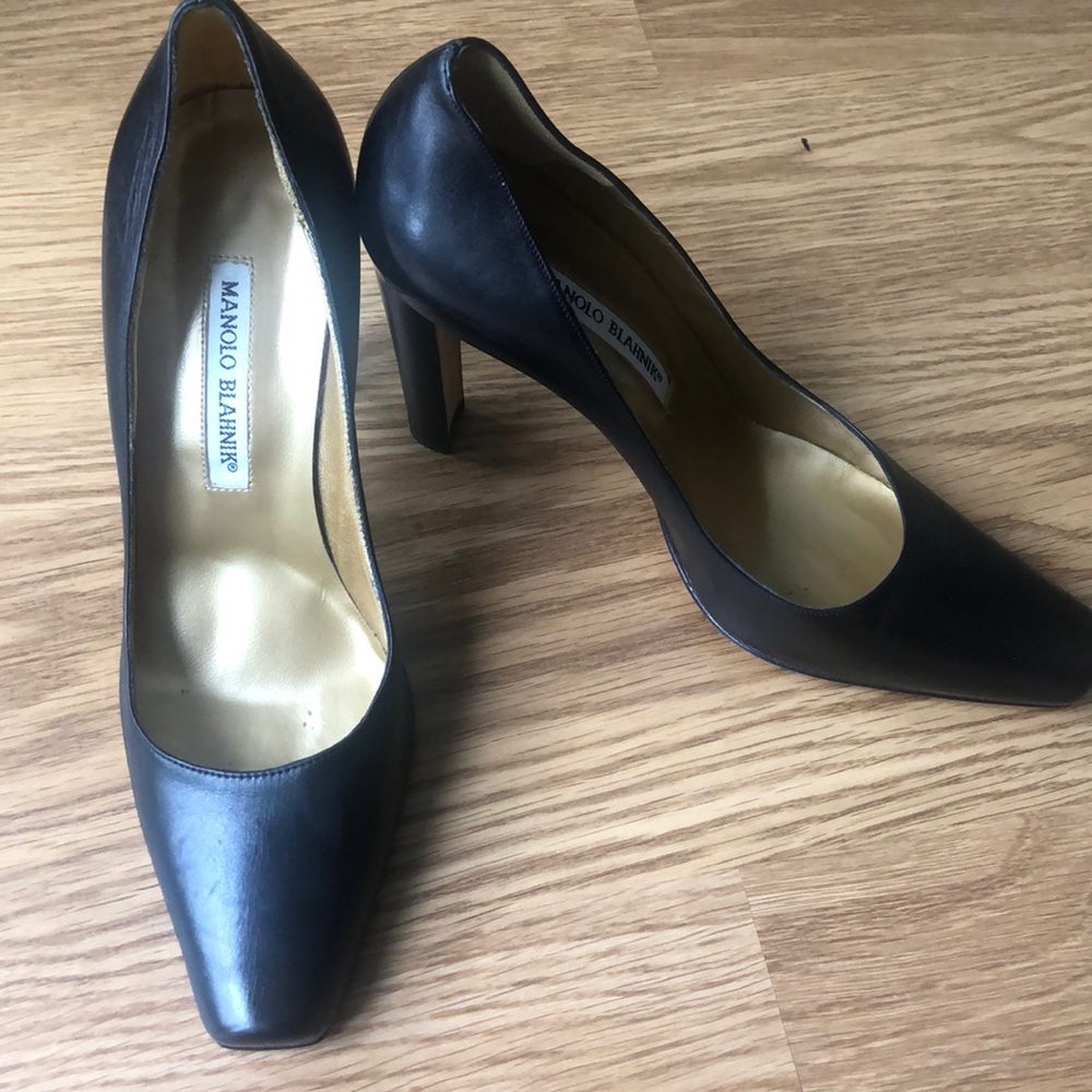 Manolo Blahnik size 39.5